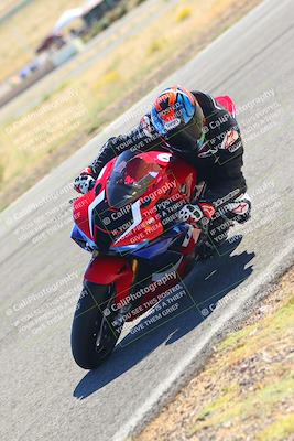 media/Oct-15-2023-TrackXperience (Sun) [[85198ff50b]]/Group 3/session 4 turn 3/